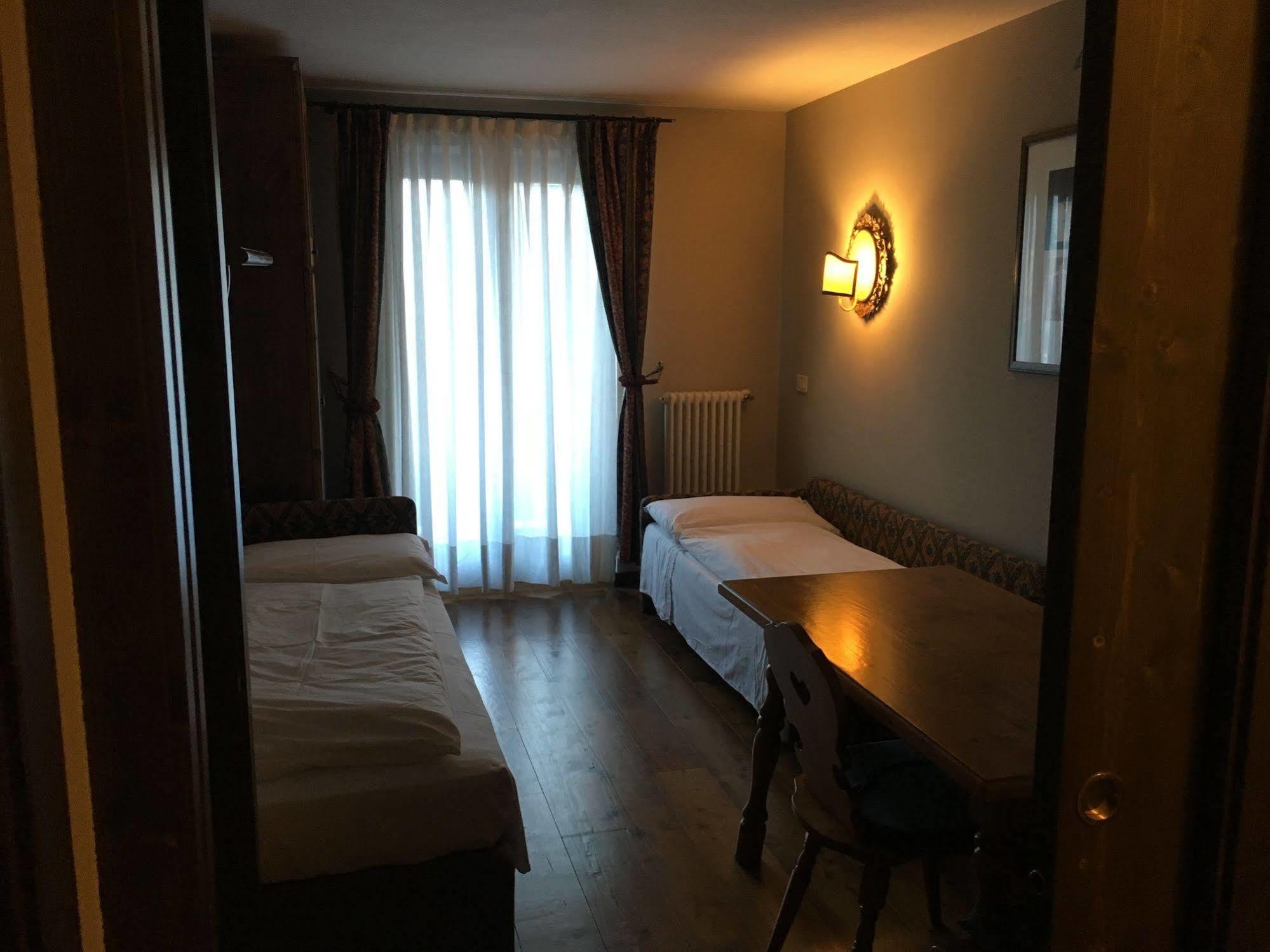 Hotel Perla Madonna di Campiglio Exterior photo