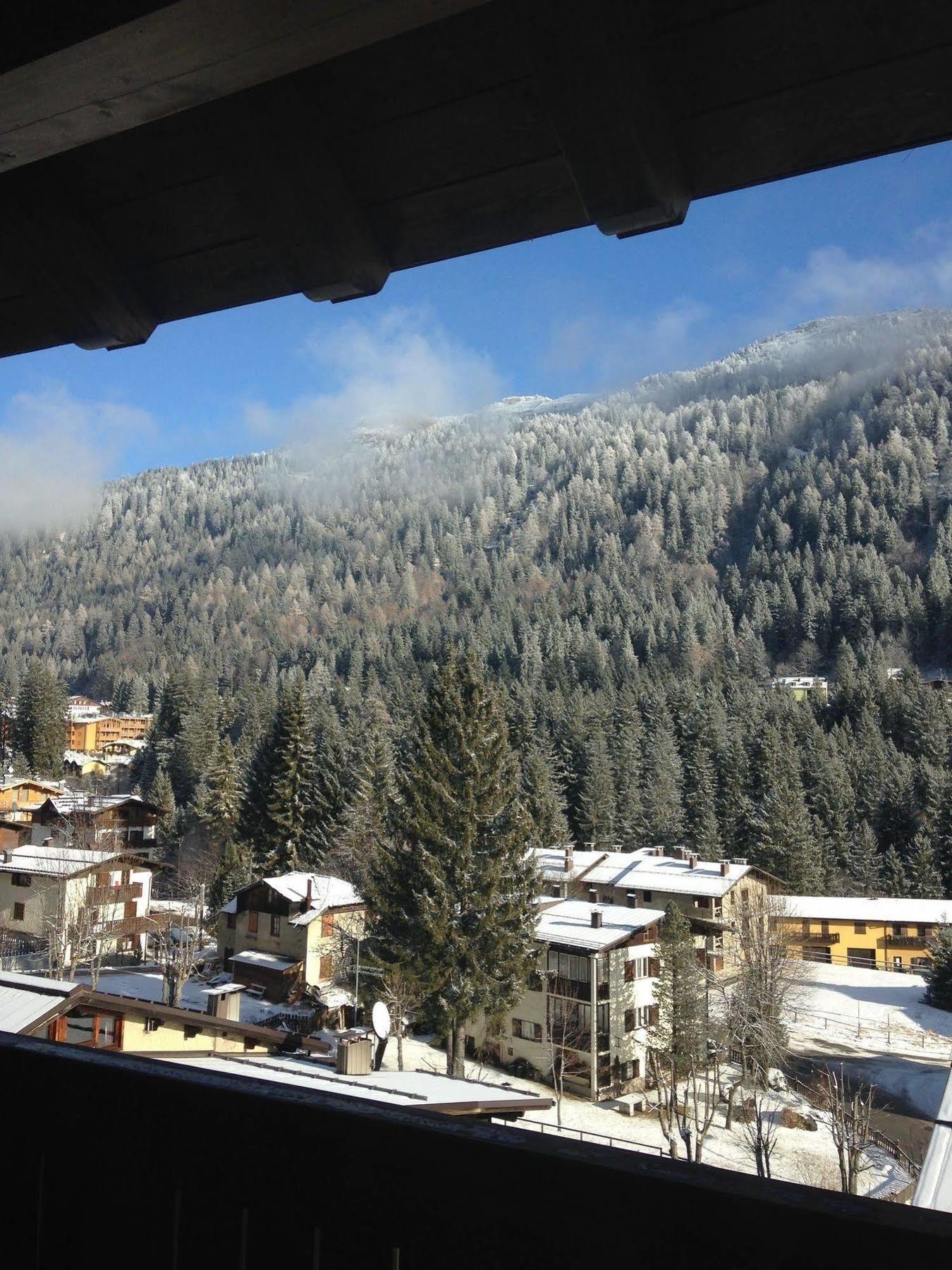 Hotel Perla Madonna di Campiglio Exterior photo